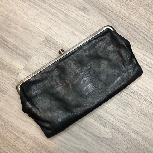 HOBO Handbags - Black leather Lauren Hobo International Wallet
